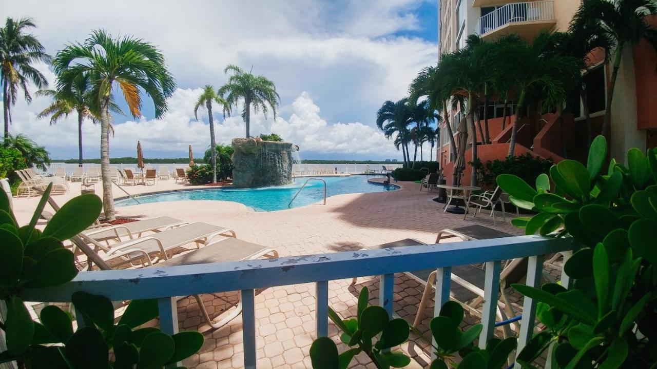 Lover's Key By Check-in Vacation Hébergement de vacances